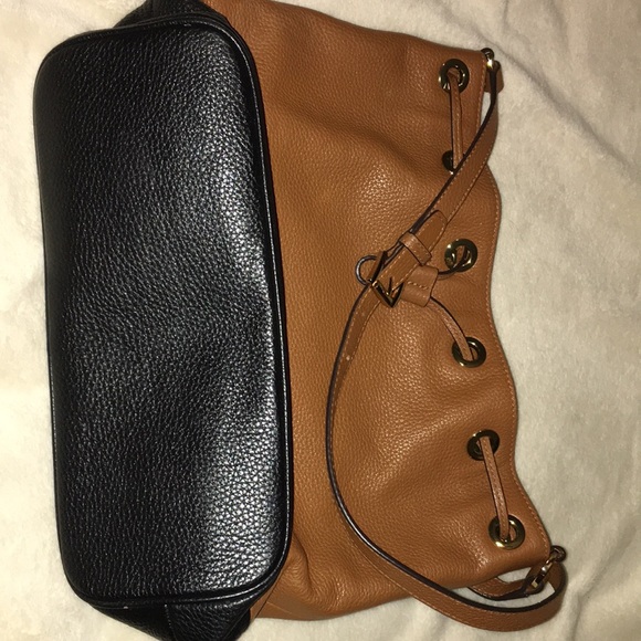 MICHAEL KORS BROWN LEATHER HAND BAG - Picture 7 of 8